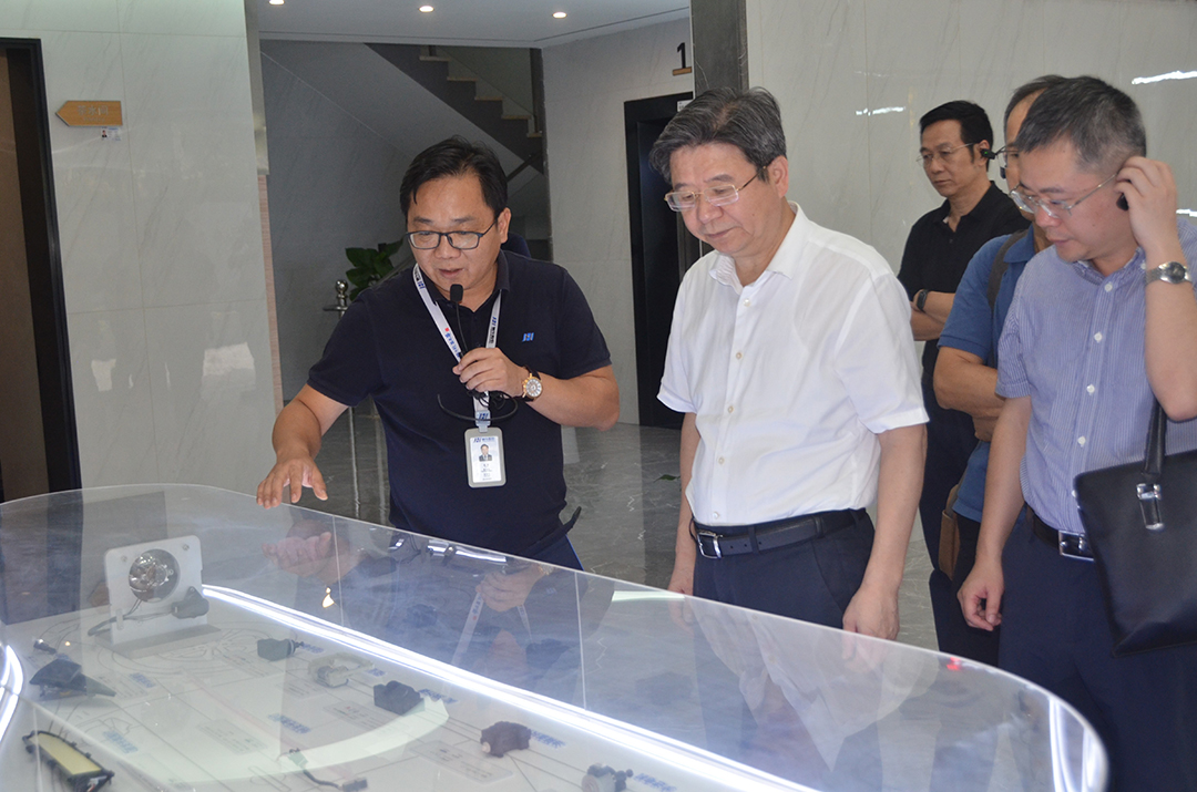 市智專(zhuān)委數字化改造工作專(zhuān)題調研座談會(huì )在我司召開(kāi)(圖1)