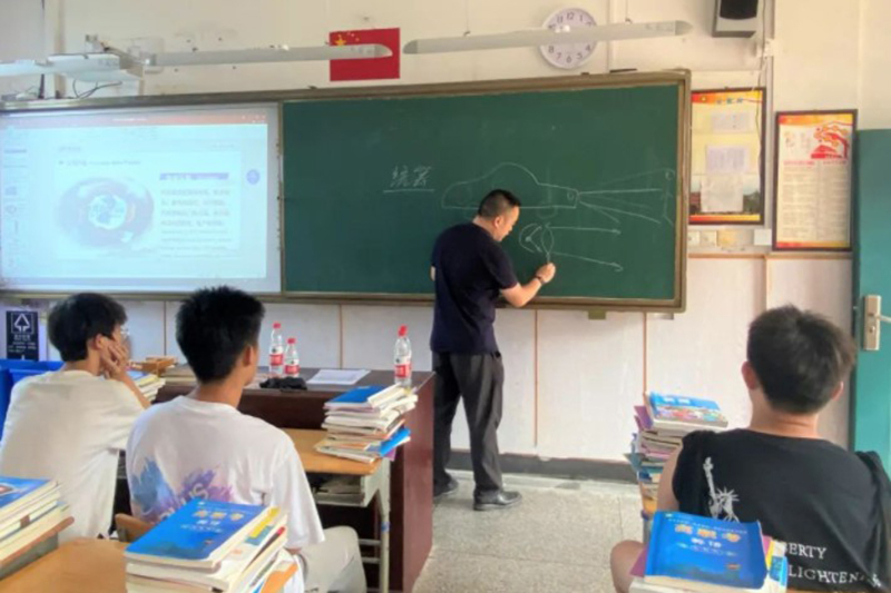 校企融合搭橋梁——工匠進(jìn)校上課啦！(圖4)