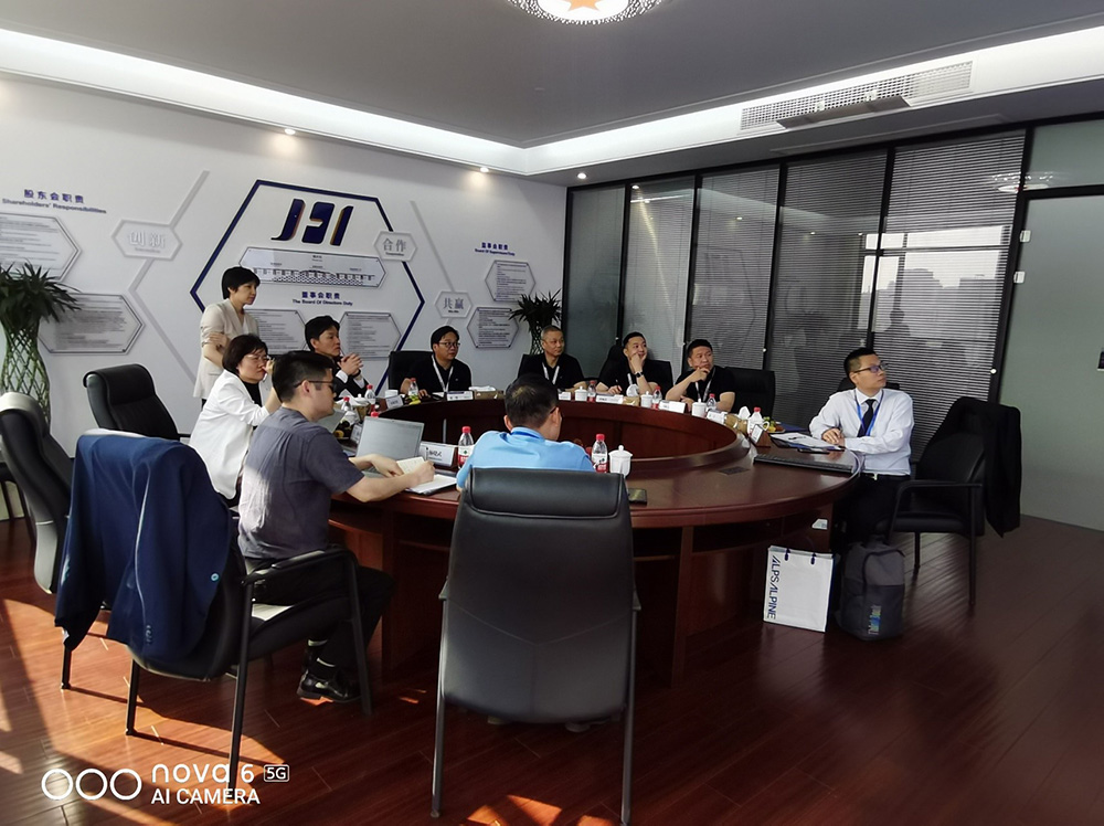 阿爾卑斯阿爾派集團及上海亞特聯(lián)科技有限公司蒞臨我司參觀(guān)交流(圖1)