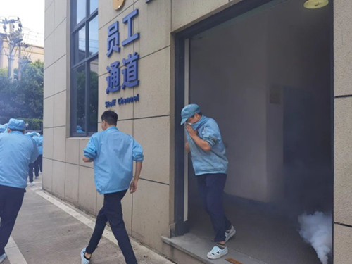 精華股份開(kāi)展2023年度消防逃生、應急救援演練活動(dòng)(圖8)