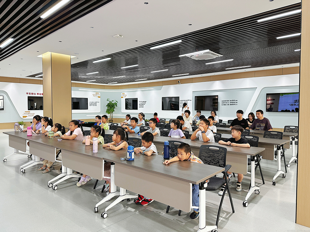 政企社聯(lián)動(dòng)護成長(cháng) | 暑期候鳥(niǎo)托管班開(kāi)展自我防護課程(圖4)